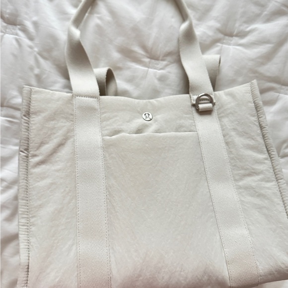 LULULEMON Boxy Tote Bag 10L Bone - Picture 5 of 6